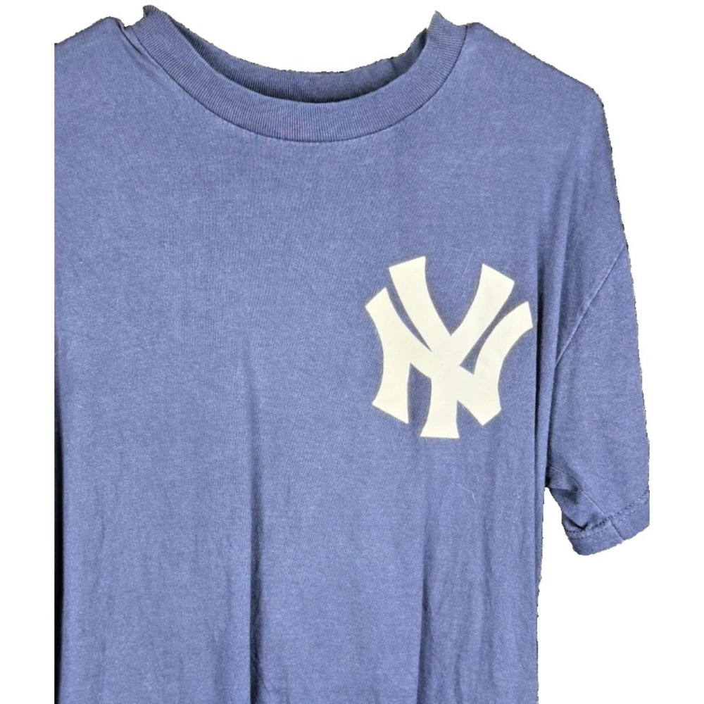 Vintage Delta Genuine Merchandise Mens M NY New York Yankees Derek Jeter 2 Shirt